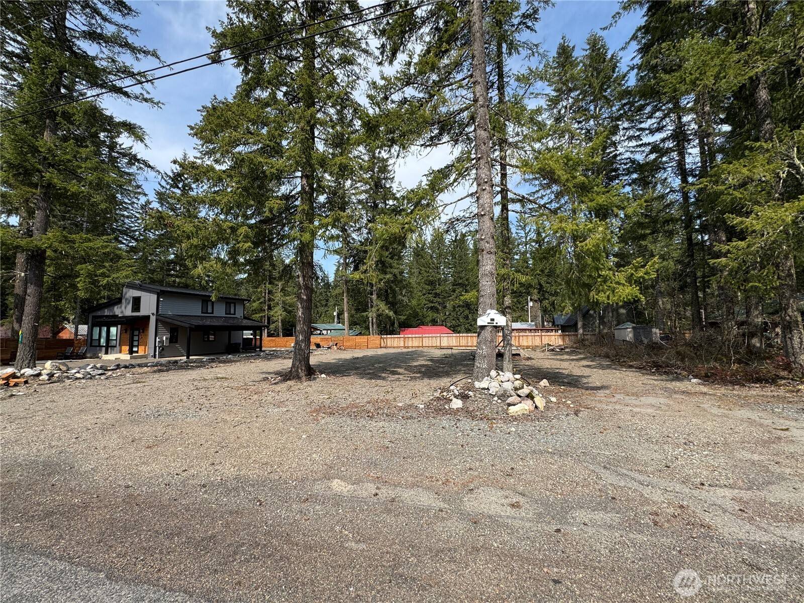 Ashford, WA 98304,220 Osborn Road