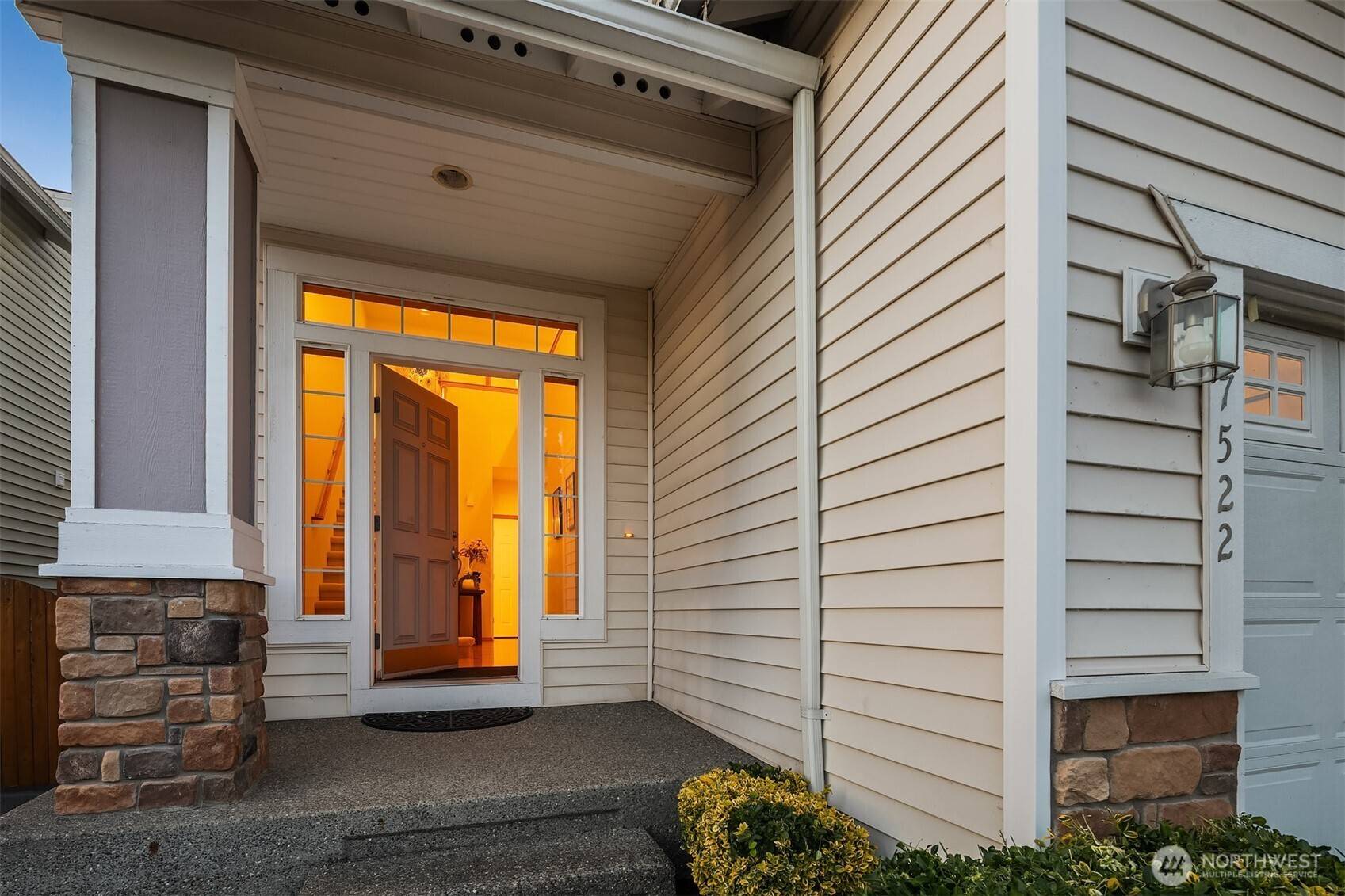 Kenmore, WA 98028,7522 NE 204th PL