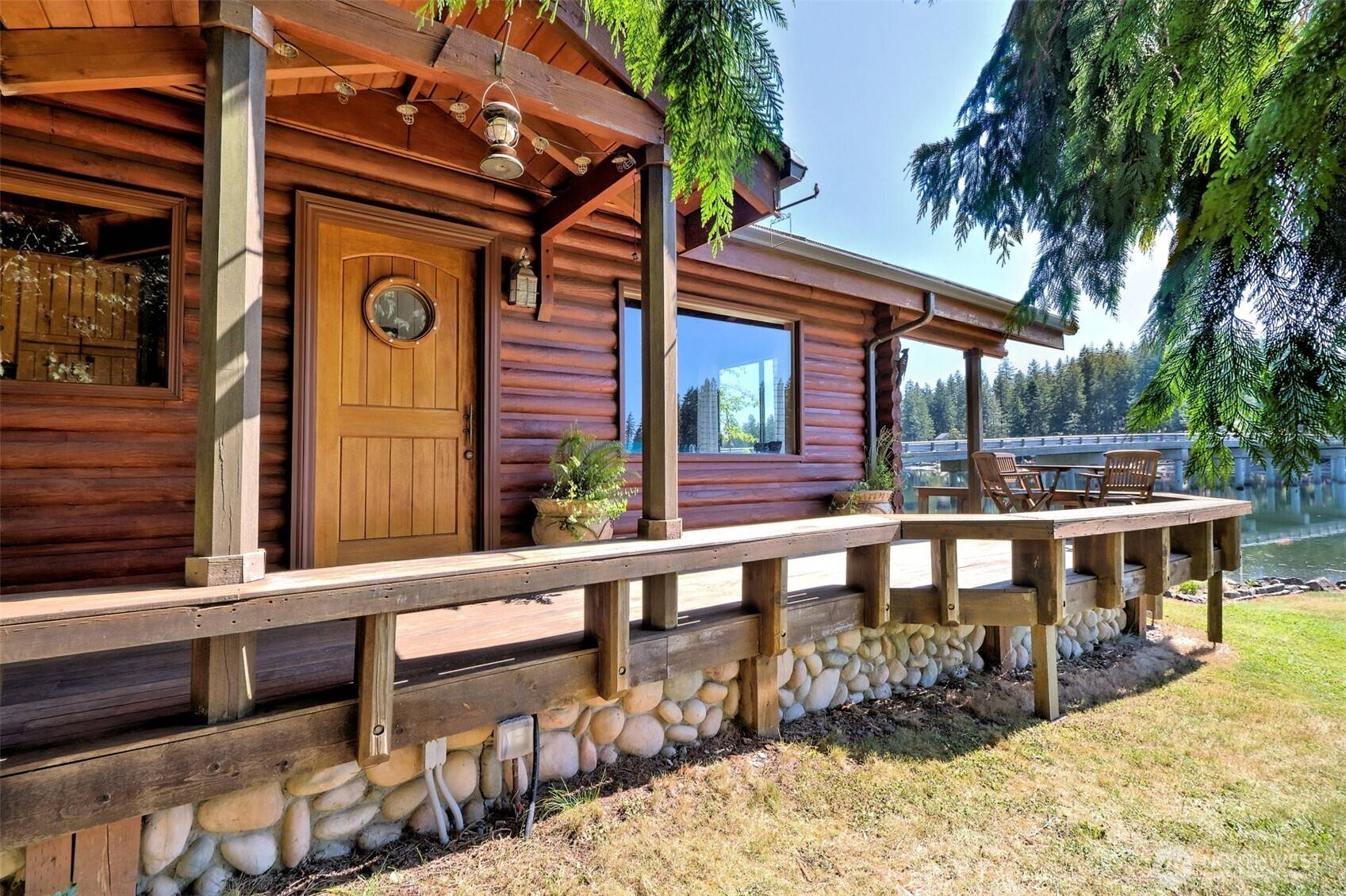 Allyn, WA 98524,100 E Treasure Island DR