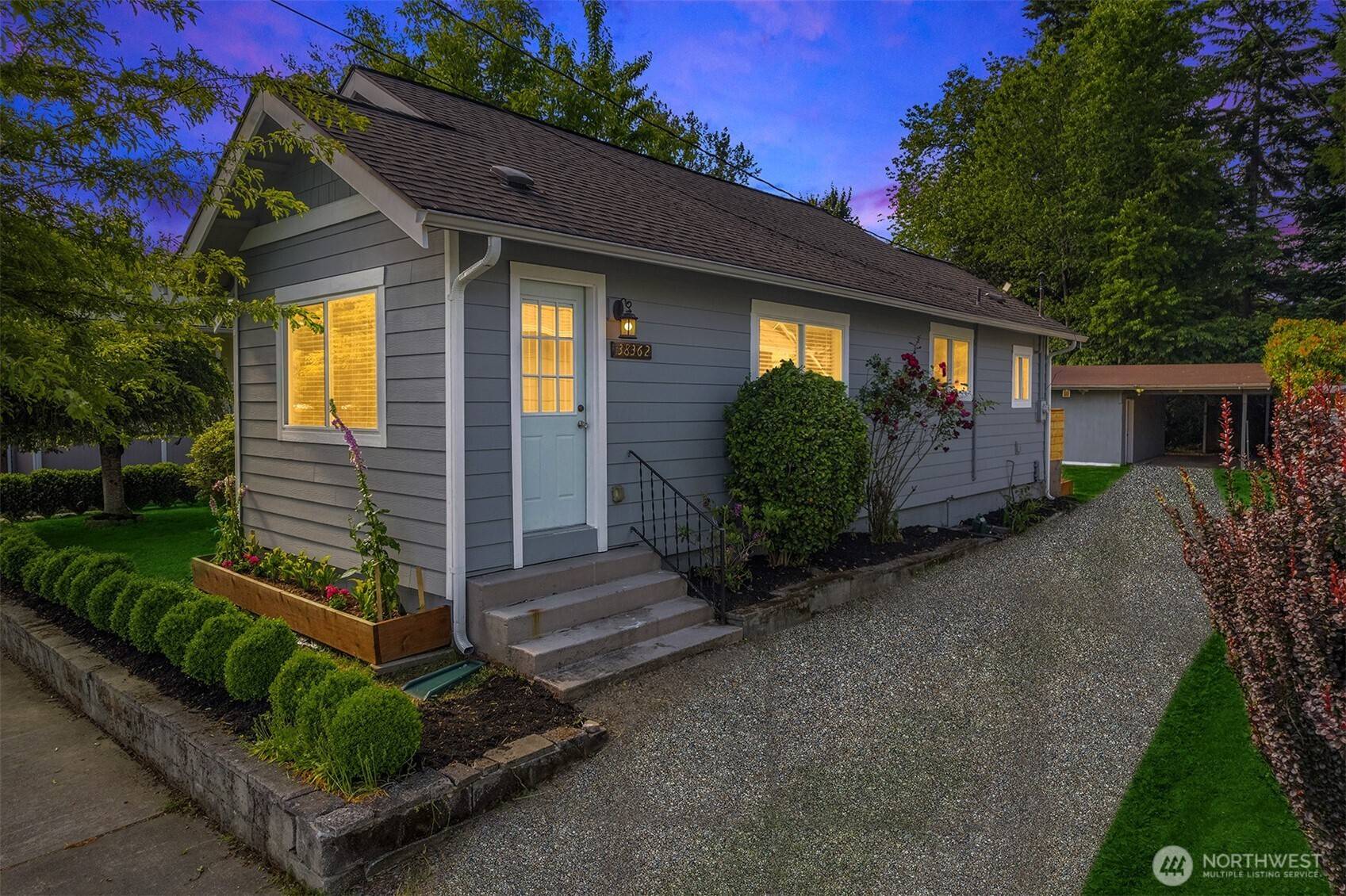 Snoqualmie, WA 98065,38362 SE Cedar ST