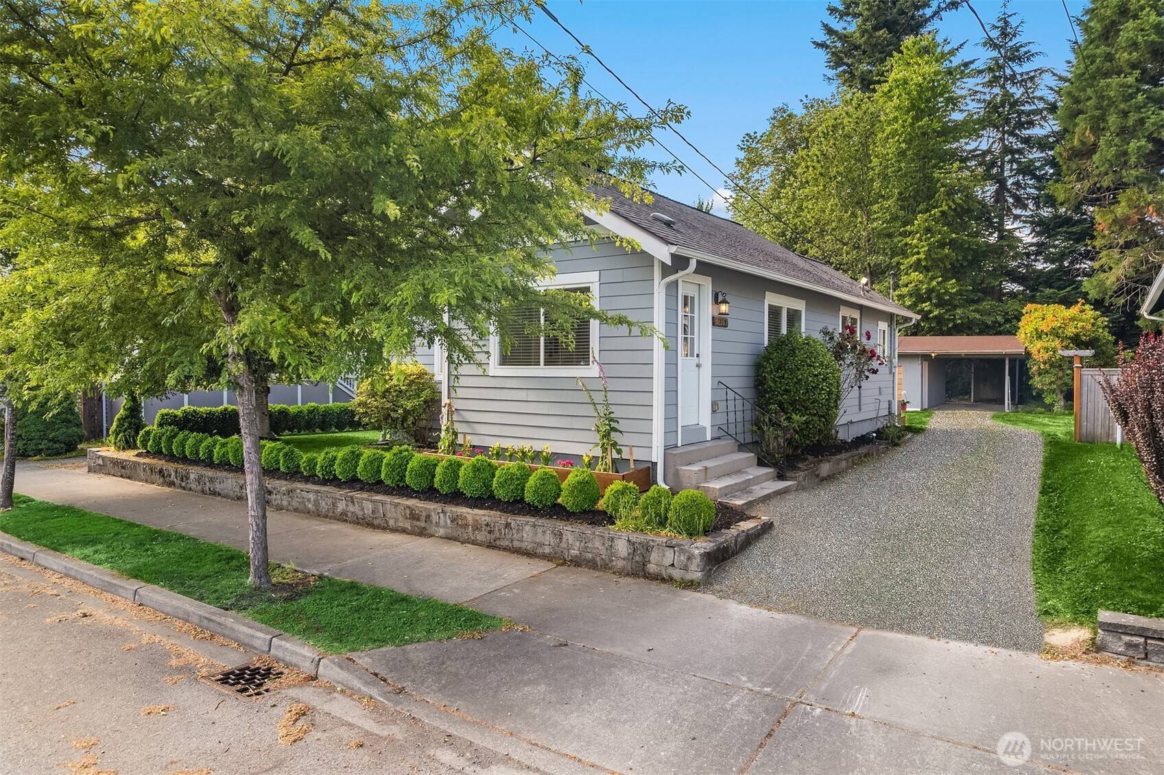 Snoqualmie, WA 98065,38362 SE Cedar ST