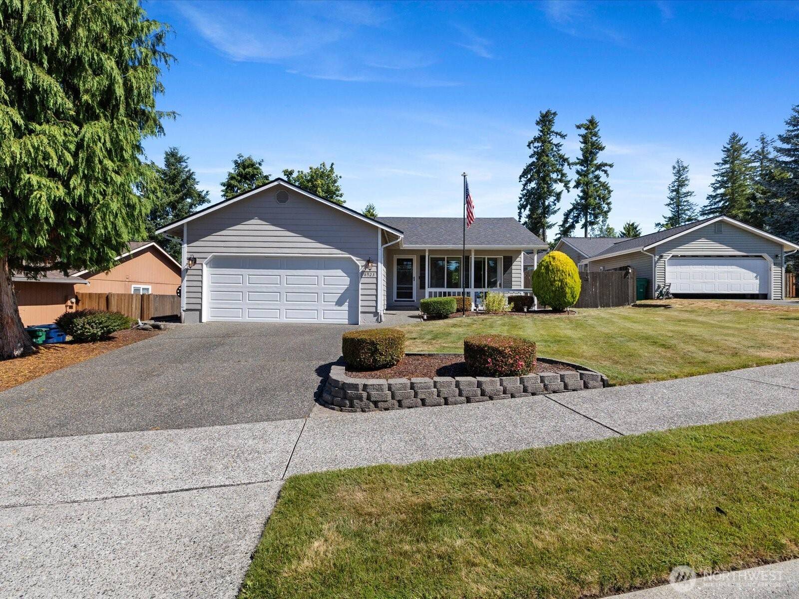 Lake Stevens, WA 98258,8923 1st ST SW