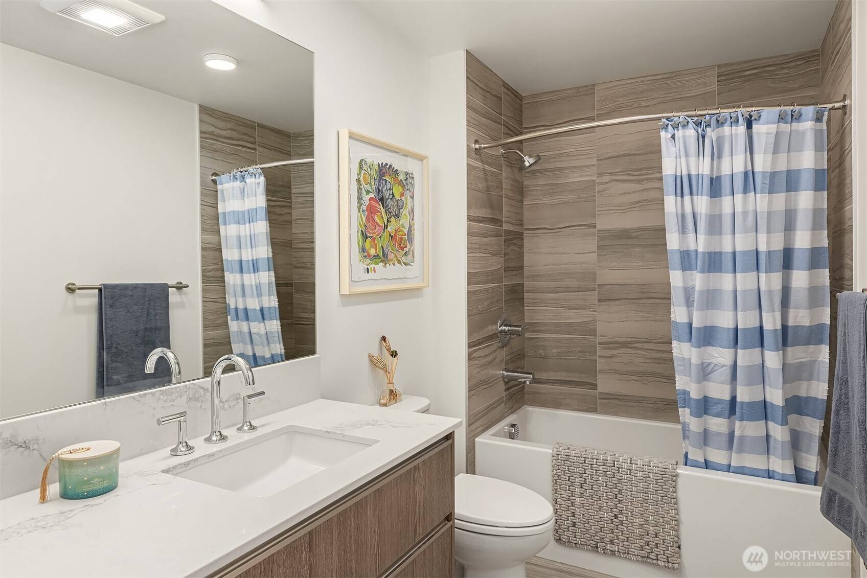 Seattle, WA 98104,800 Columbia ST #2309