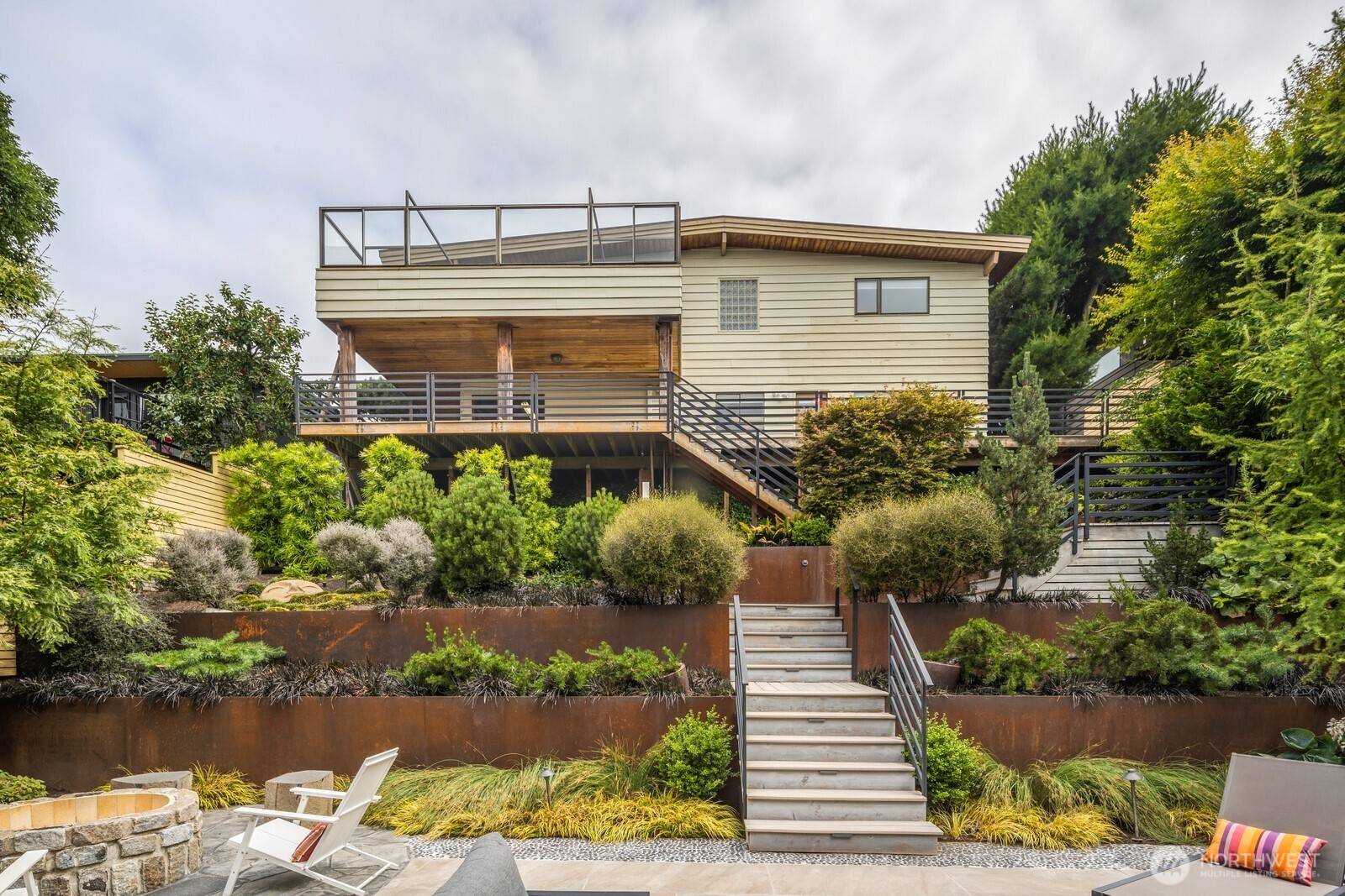 Seattle, WA 98116,5621 SW Manning ST