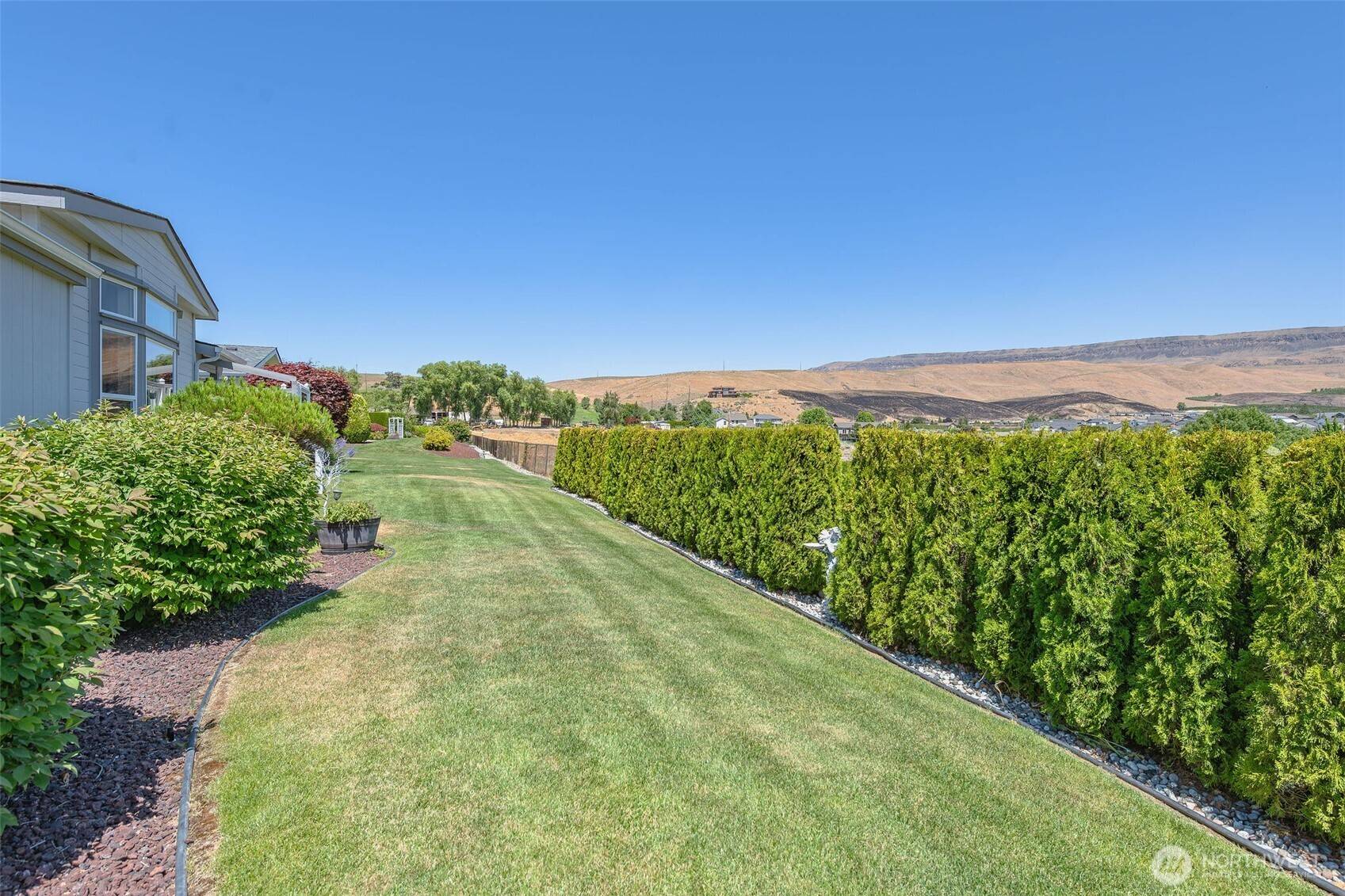 East Wenatchee, WA 98802,576 Canyon DR