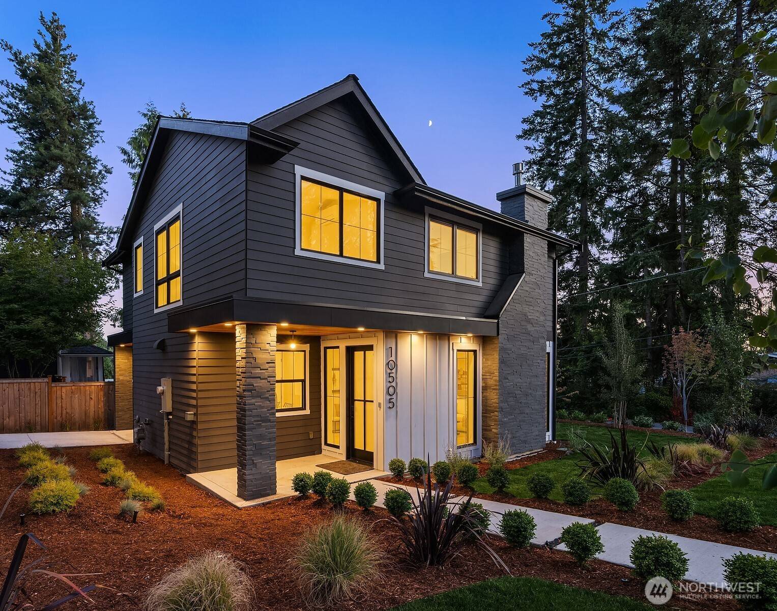 Kirkland, WA 98033,10505 NE 112th ST