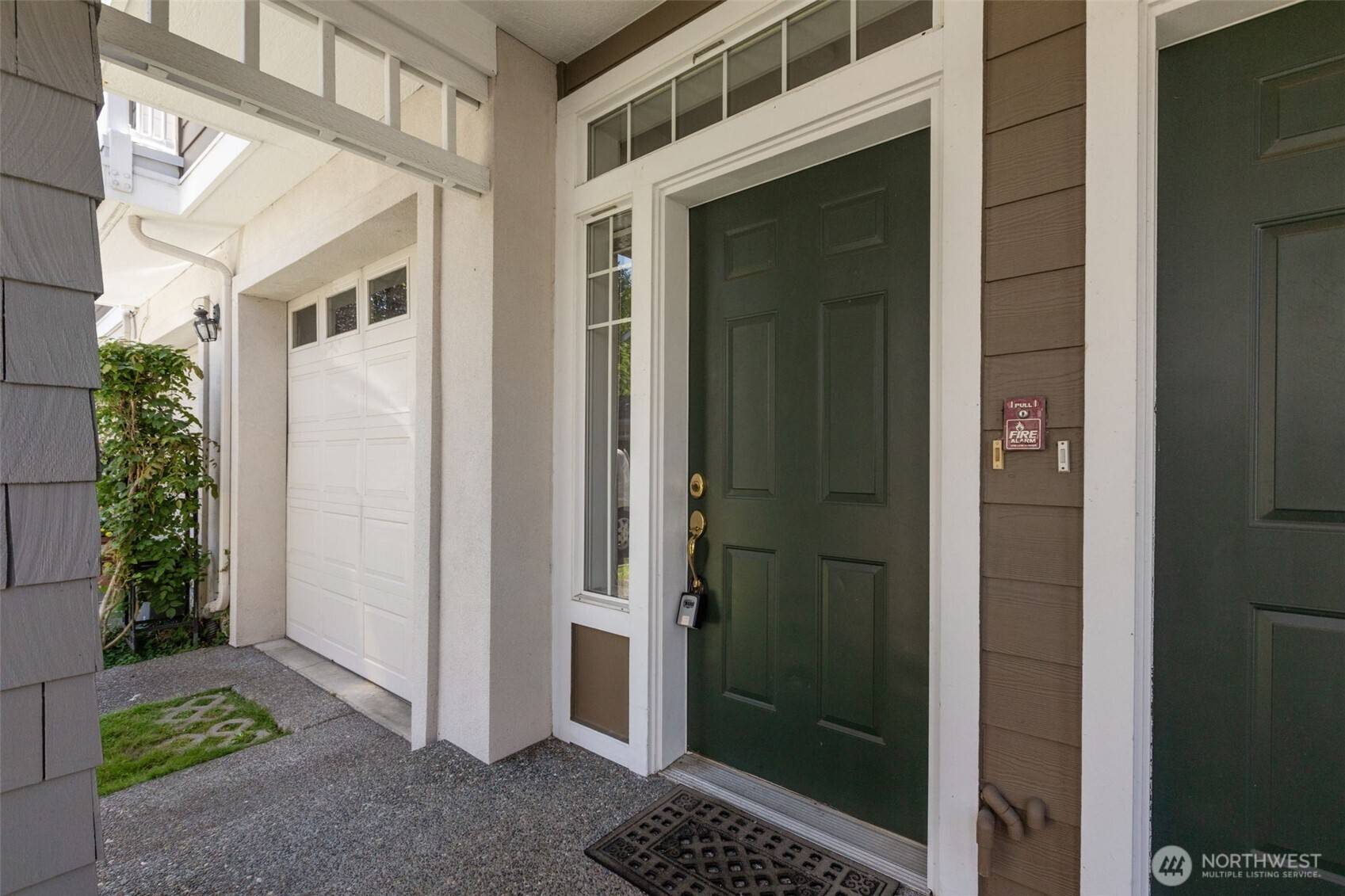 Renton, WA 98059,555 Anacortes CT NE #103
