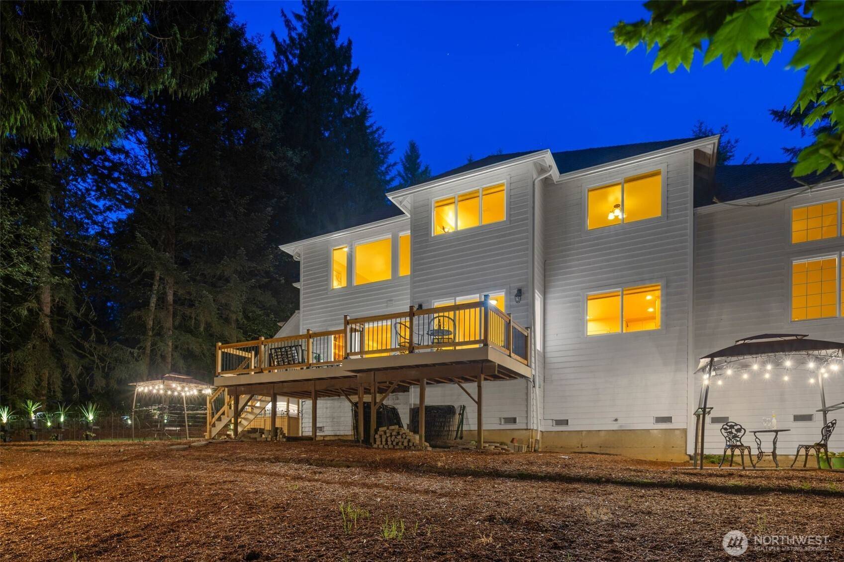 Woodinville, WA 98077,19619 223rd AVE NE