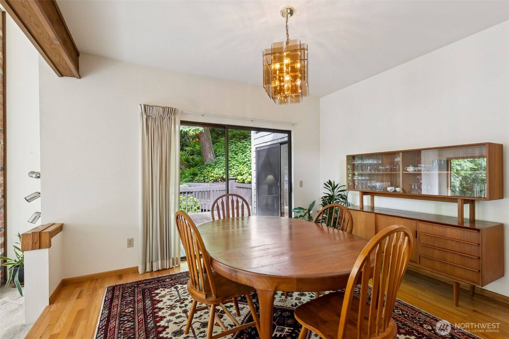 Mercer Island, WA 98040,5019 E Mercer WAY