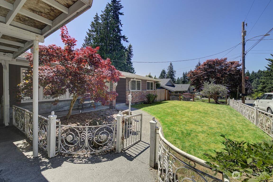 Edmonds, WA 98020,9632 236th ST SW