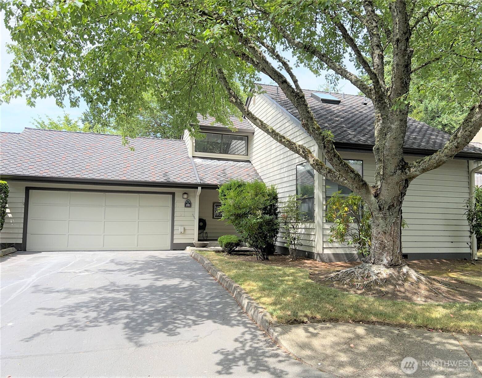 Bellevue, WA 98008,1711 159th PL NE #29