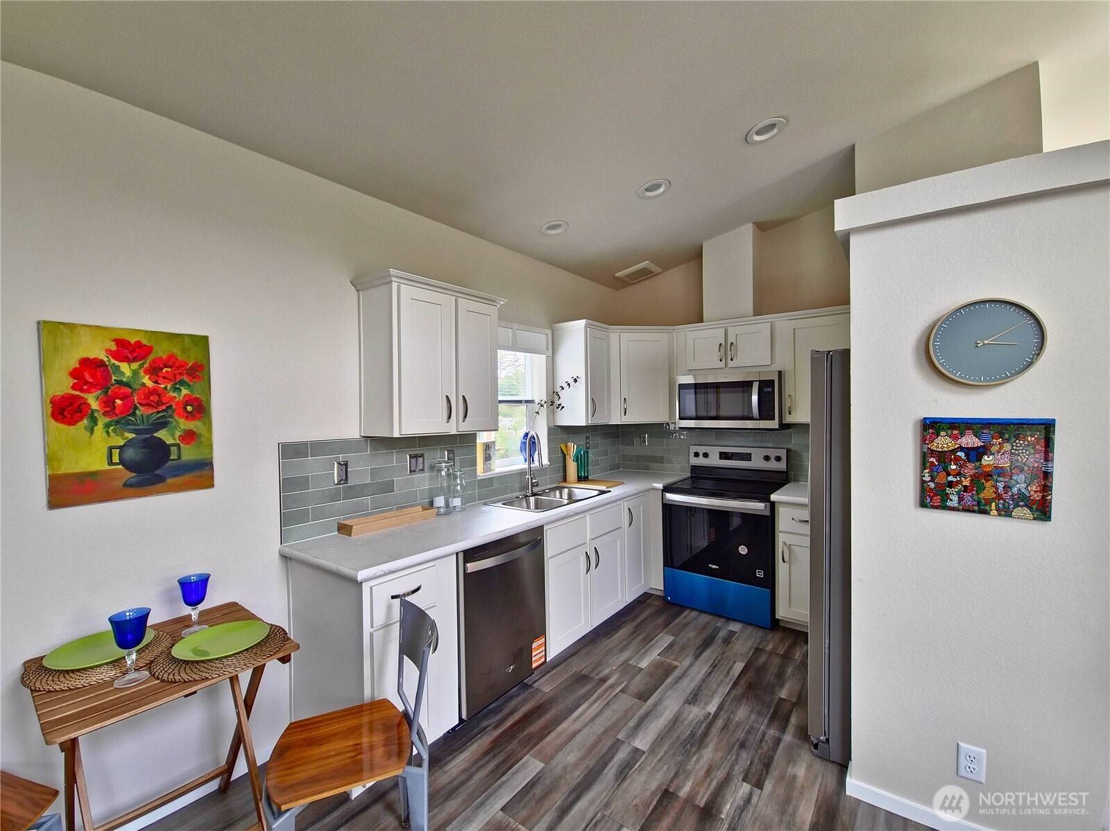 Seaview, WA 98644,1303 30th #3