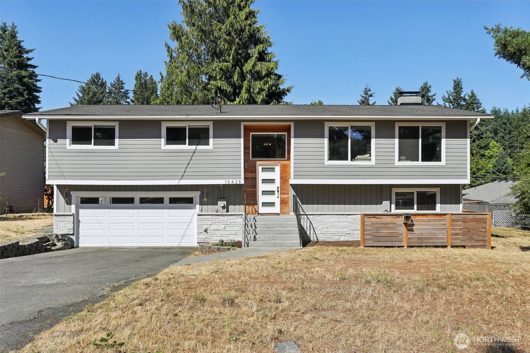 Renton, WA 98055,10439 SE 194th PL