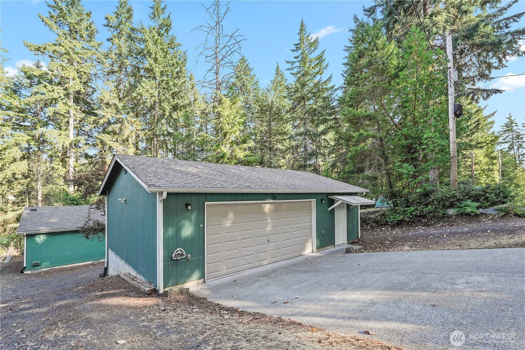Grapeview, WA 98546,261 E Emerald Lake DR W