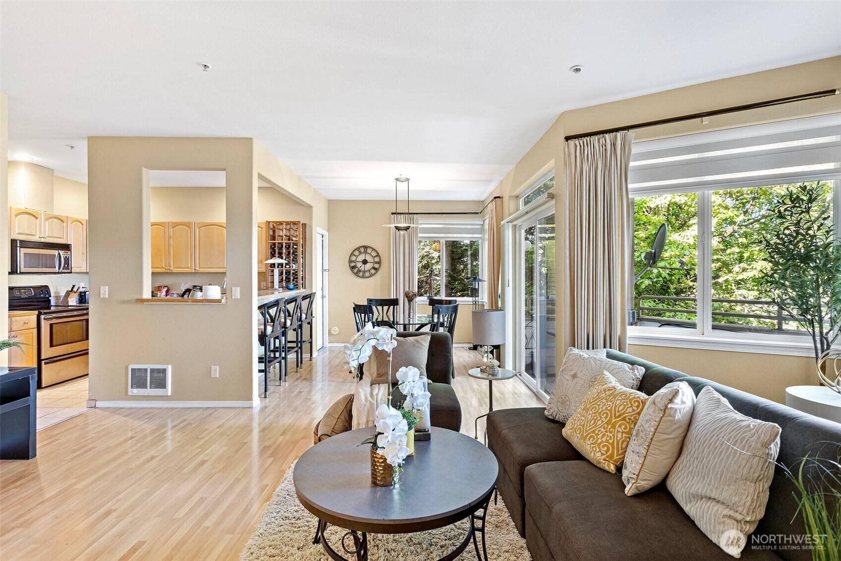 Redmond, WA 98052,7583 Old Redmond Rd #B206
