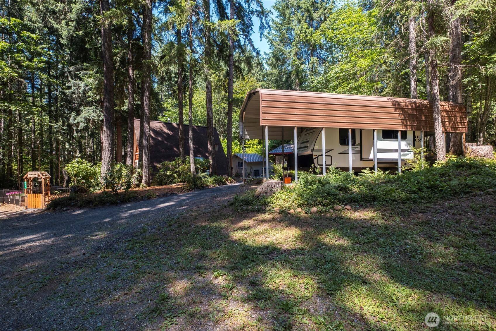 Hoodsport, WA 98548,371 N Wynoochee DR