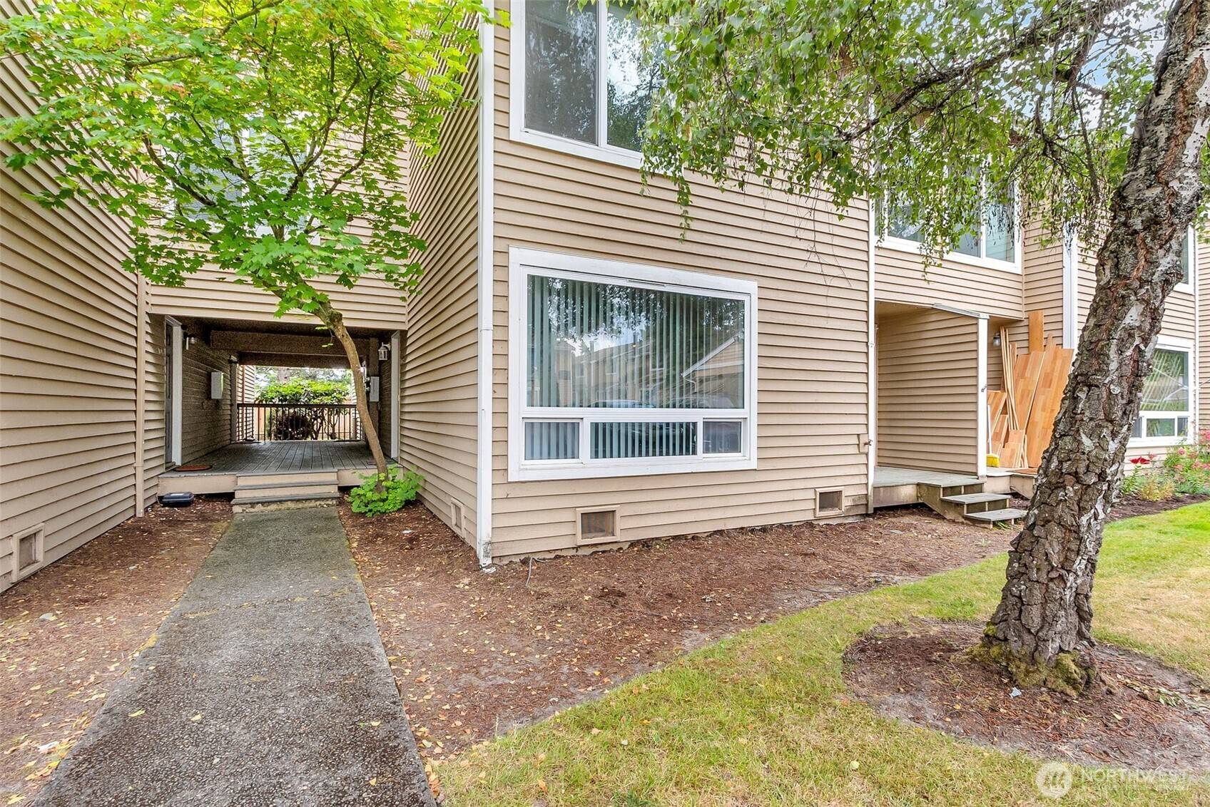 Des Moines, WA 98198,23918 12th Pl S #108