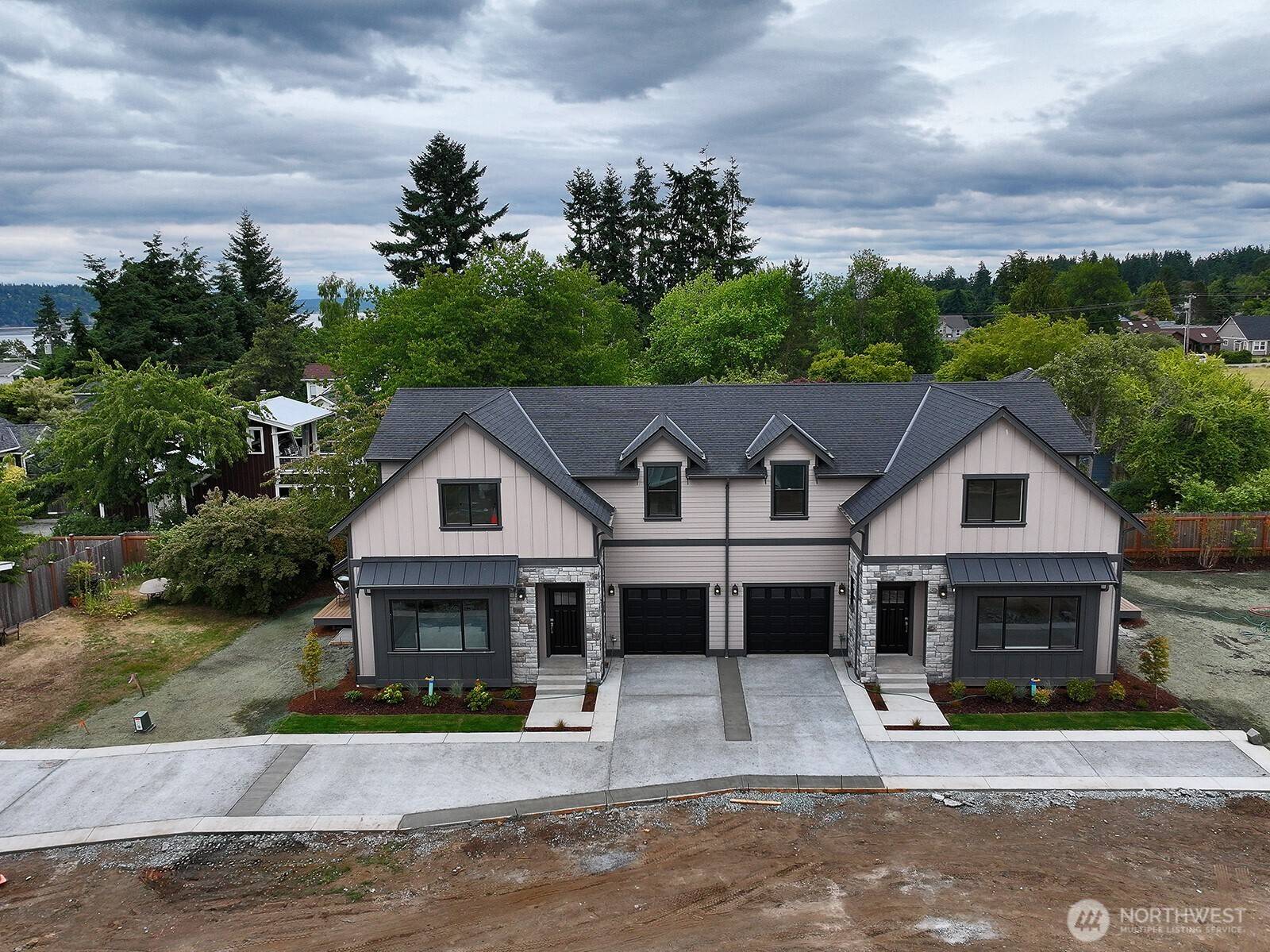 Langley, WA 98260,683 3rd ST #2(B)
