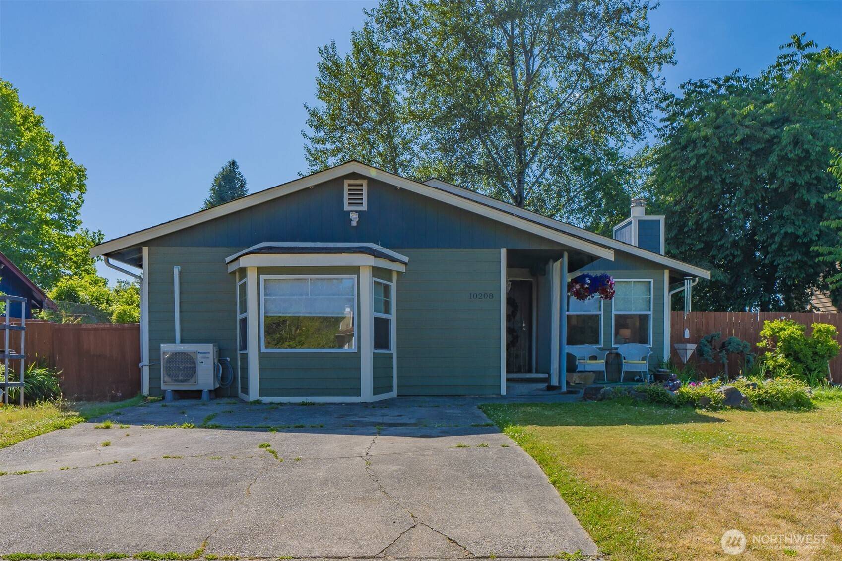 Tacoma, WA 98445,10208 D ST E