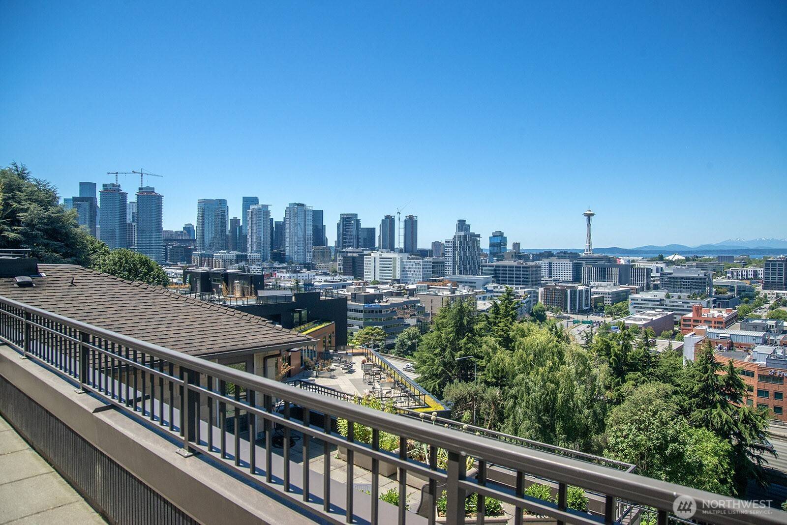 Seattle, WA 98102,745 Bellevue AVE E #402