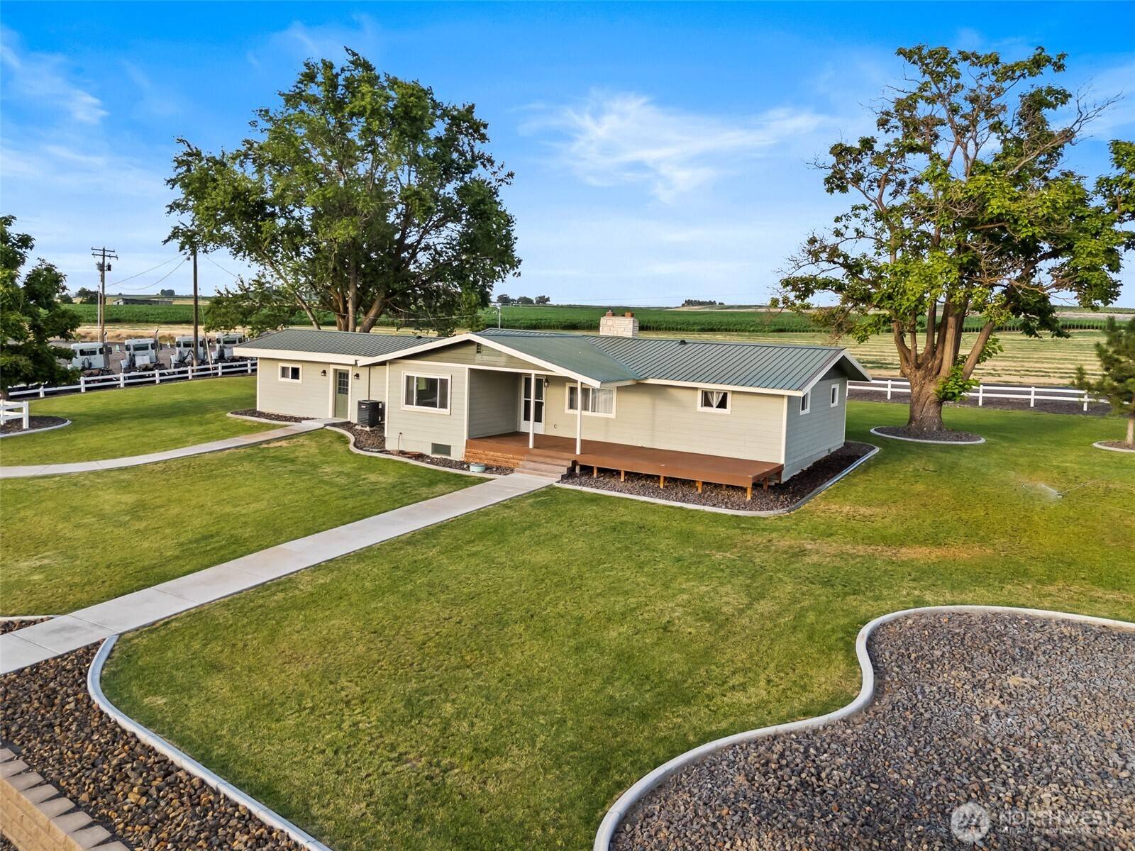 Mesa, WA 99343,19621 N Glade RD