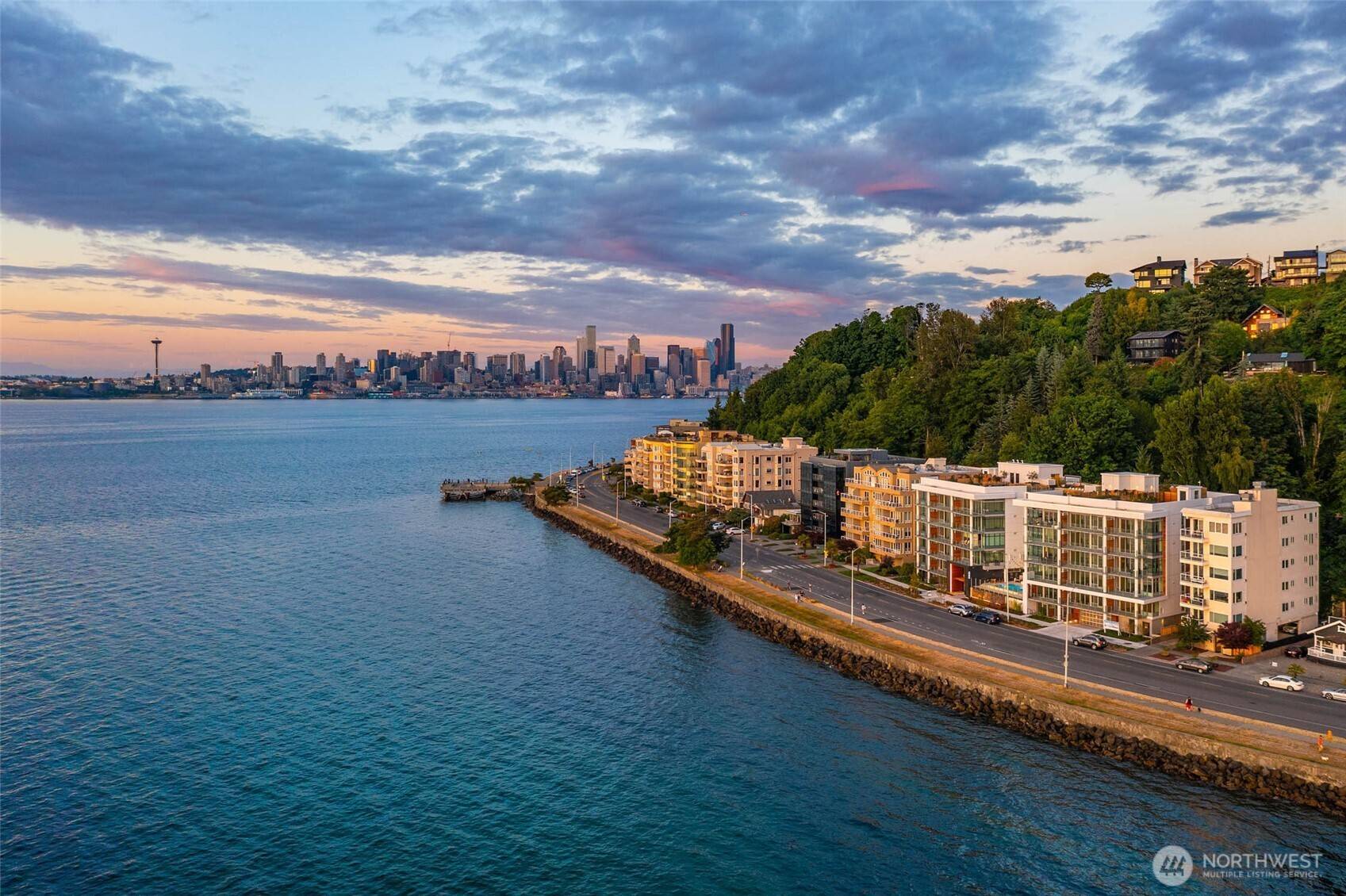 Seattle, WA 98116,1250 Alki AVE SW #2B