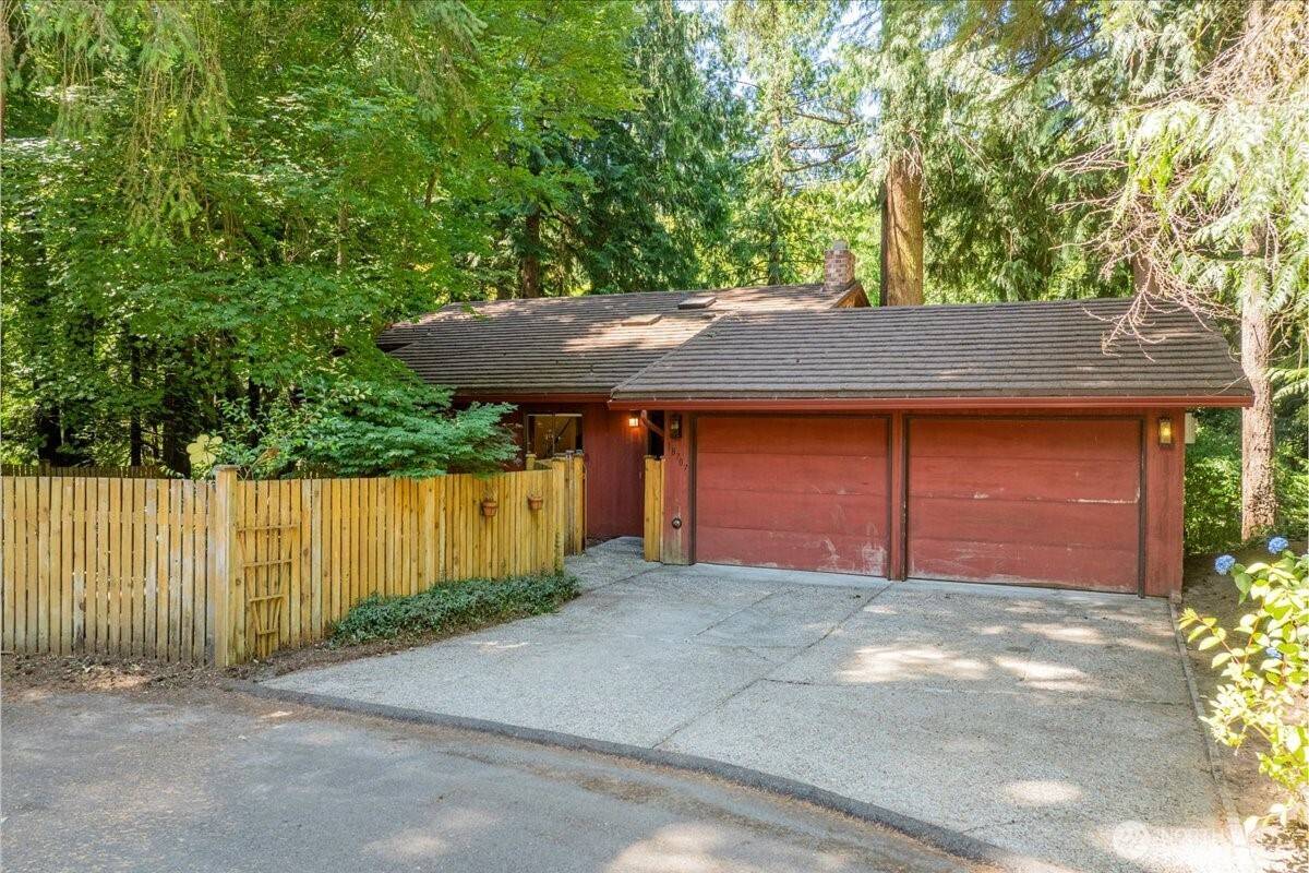 Lake Forest Park, WA 98155,18707 25th AVE NE