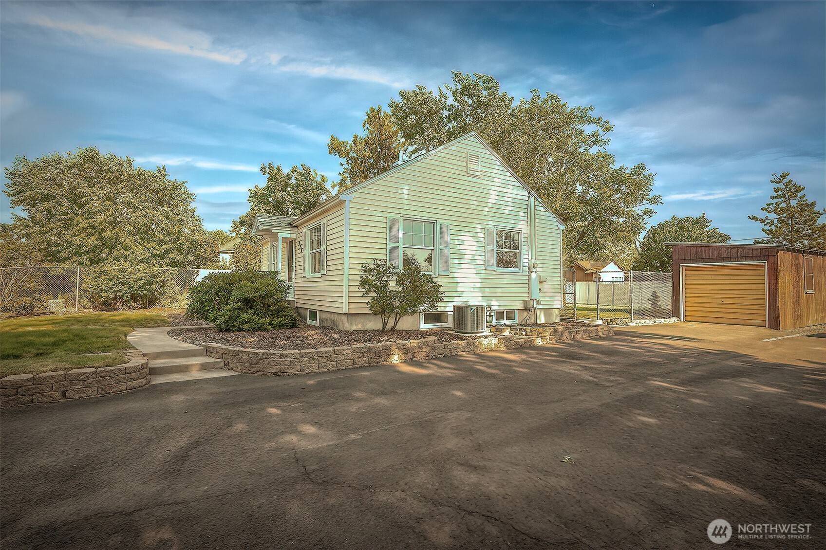 Walla Walla, WA 99362,923 Carrie AVE