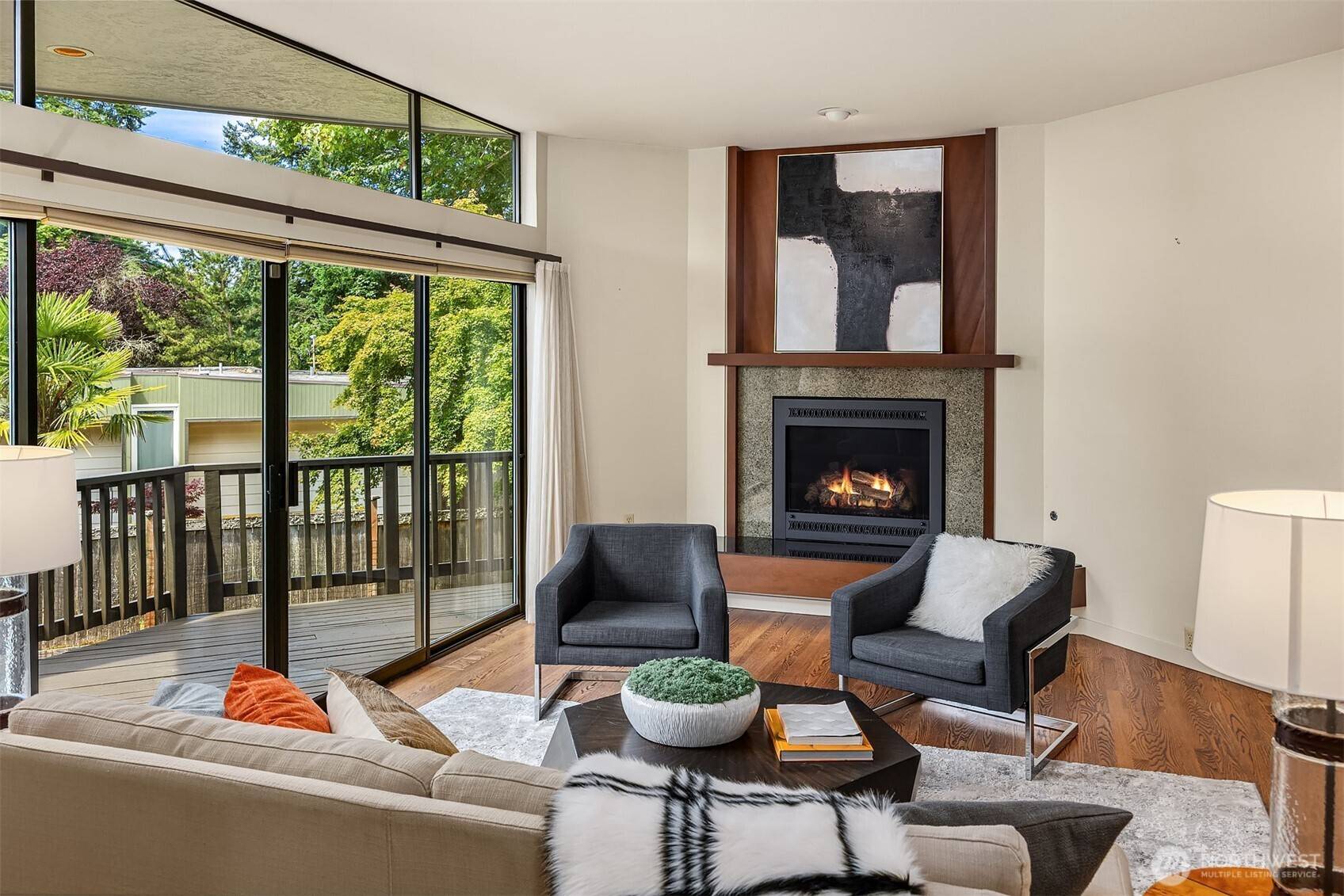 Shoreline, WA 98177,19081 11th AVE NW