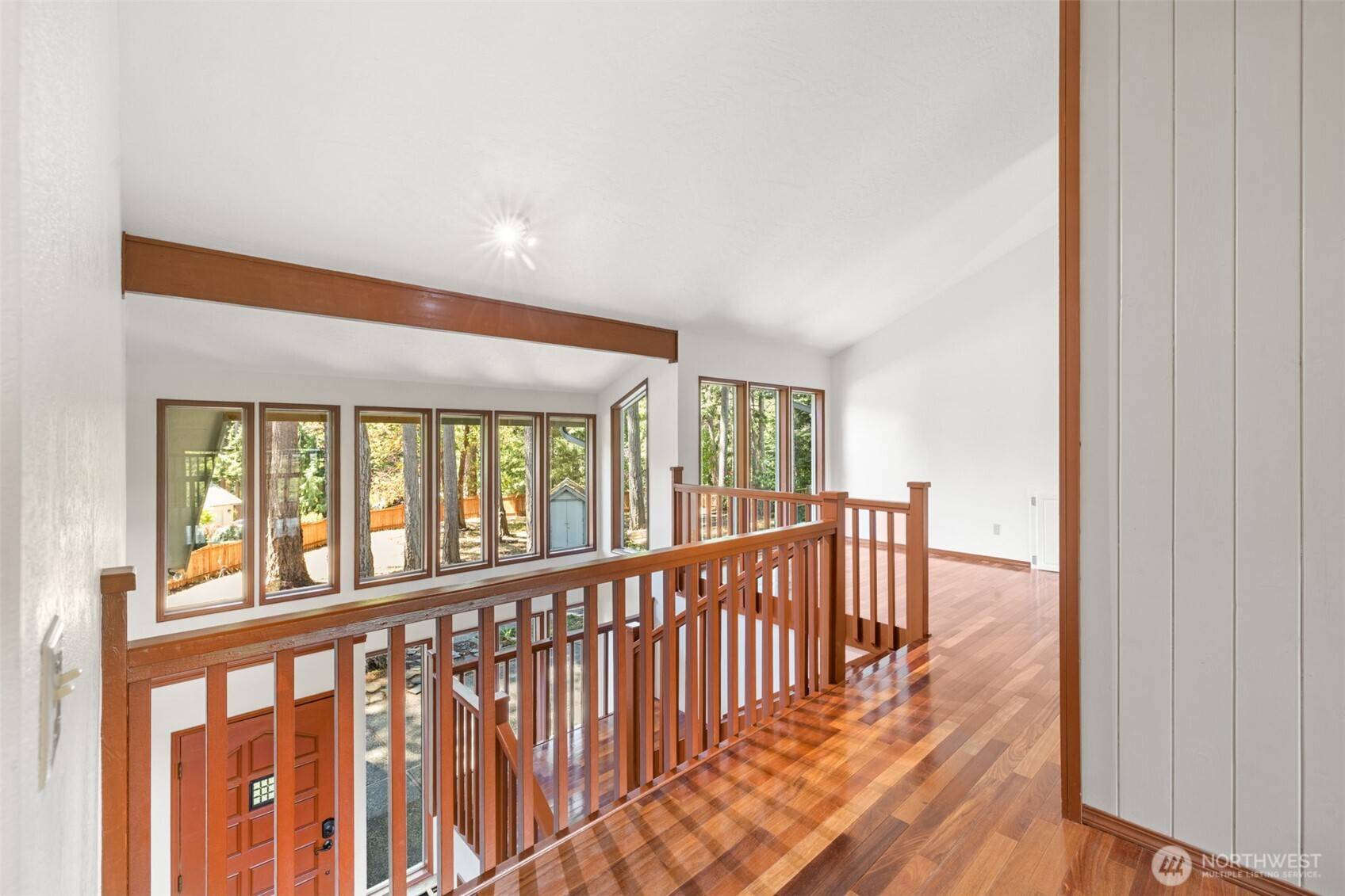 Sequim, WA 98382,352 Woodland Drive