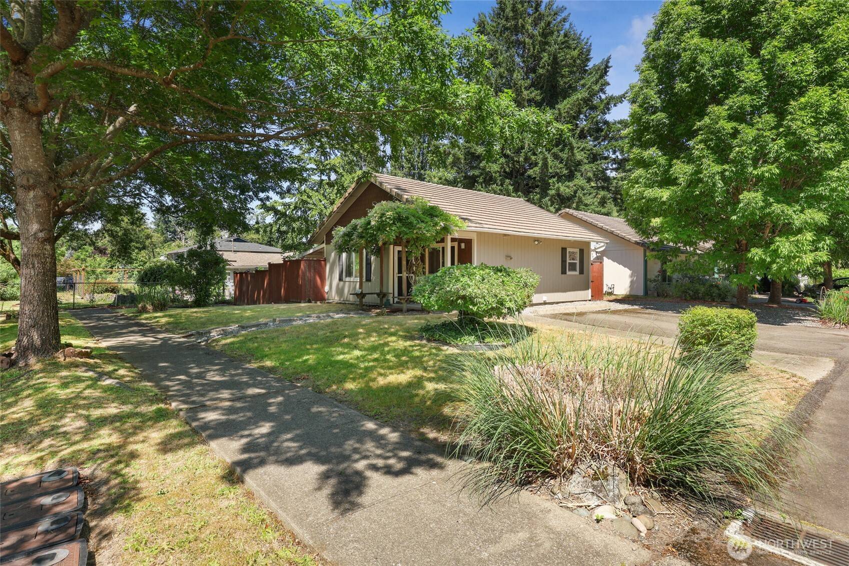 Olympia, WA 98506,1224 Miller AVE NE