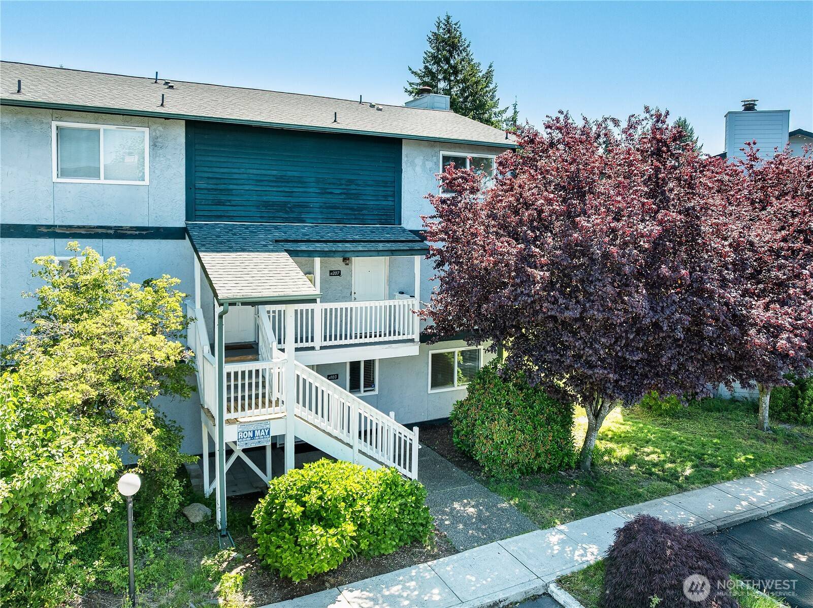 Everett, WA 98208,8823 Holly DR #H207