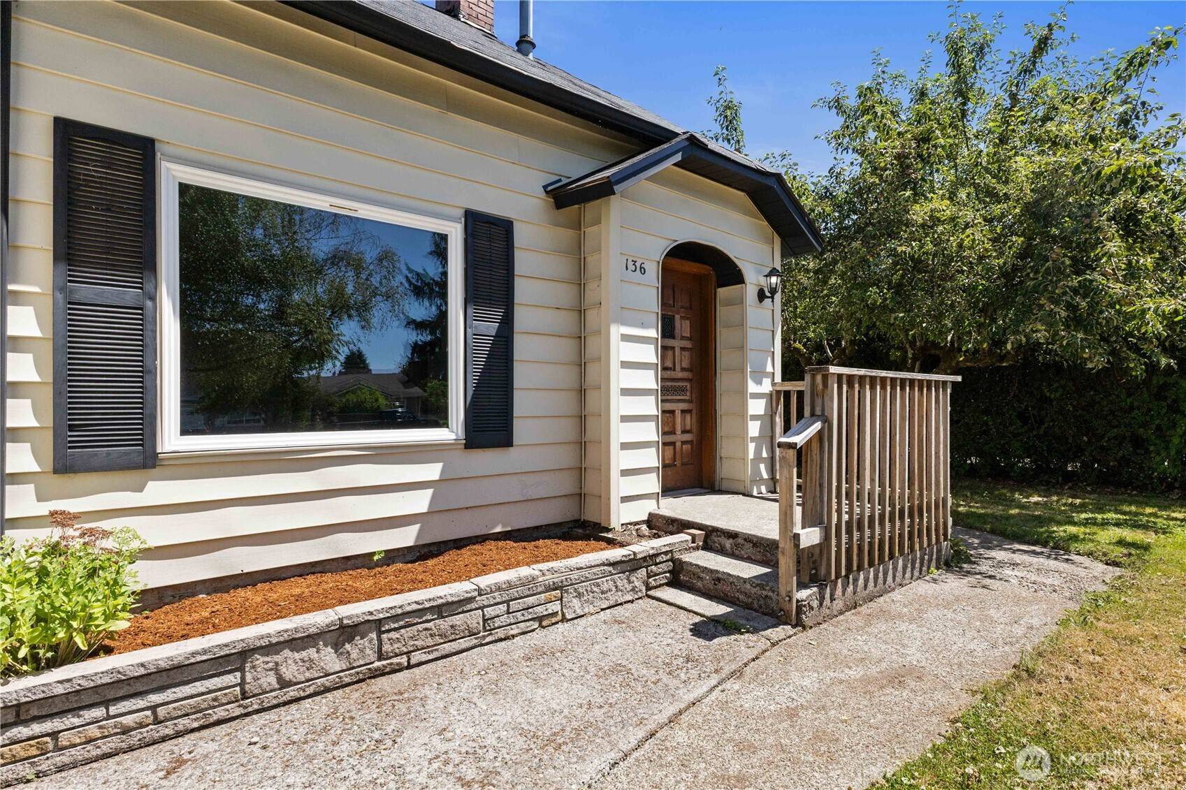 Buckley, WA 98321,136 D ST