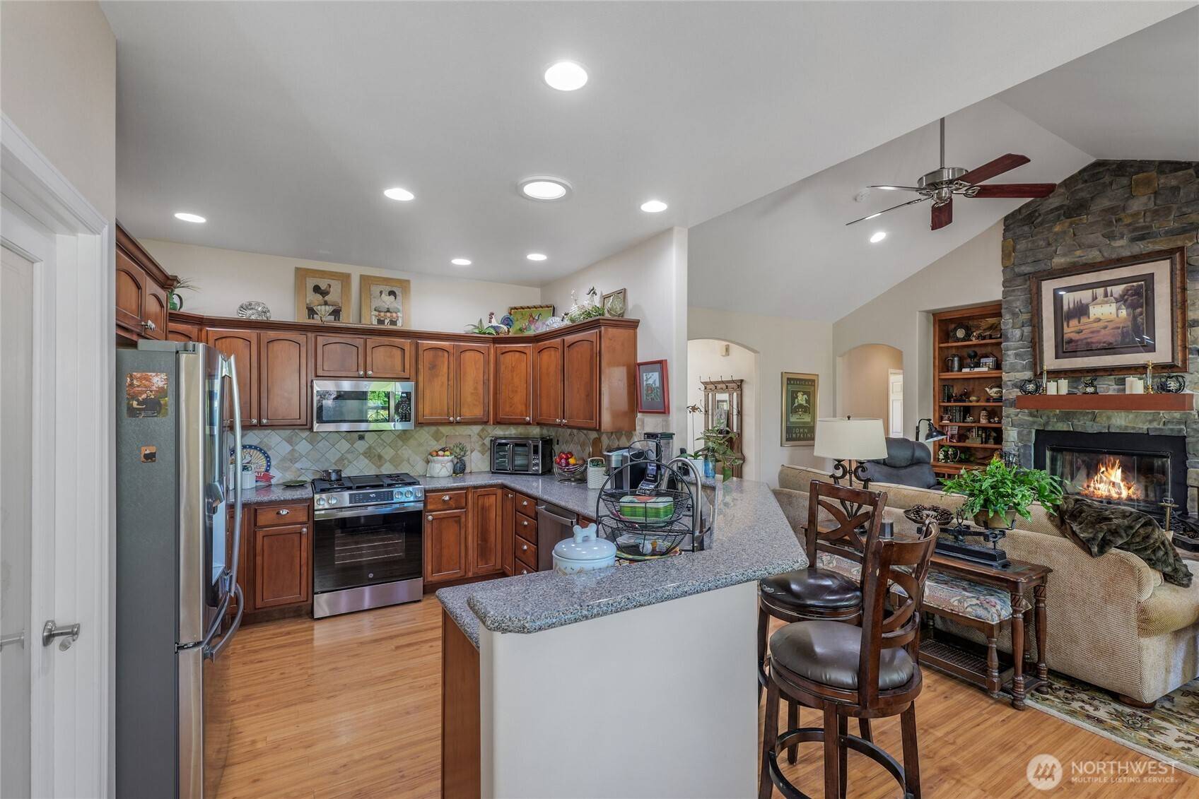 Sequim, WA 98382,461 Klahhane RD