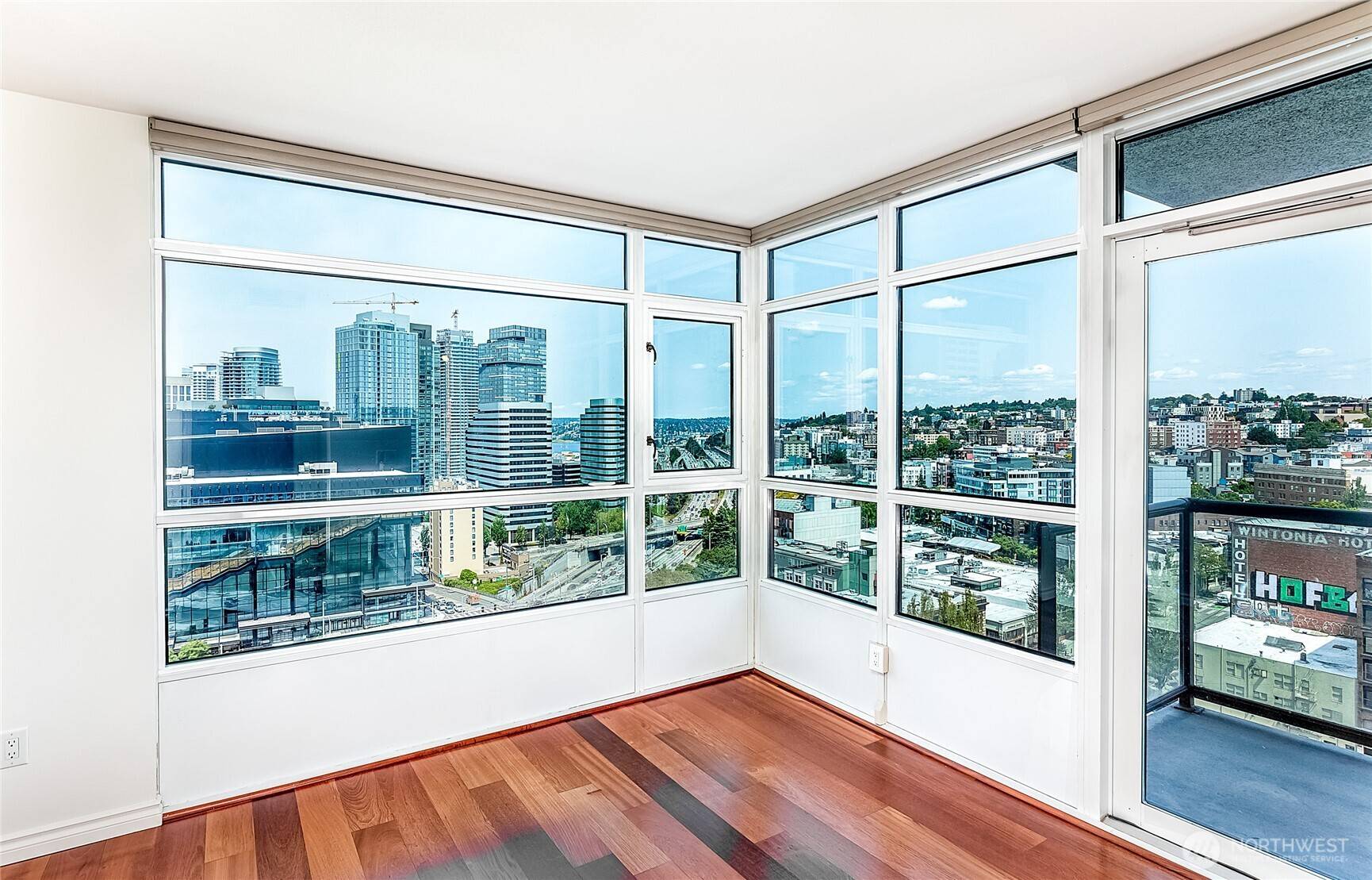 Seattle, WA 98101,1420 Terry AVE #1704