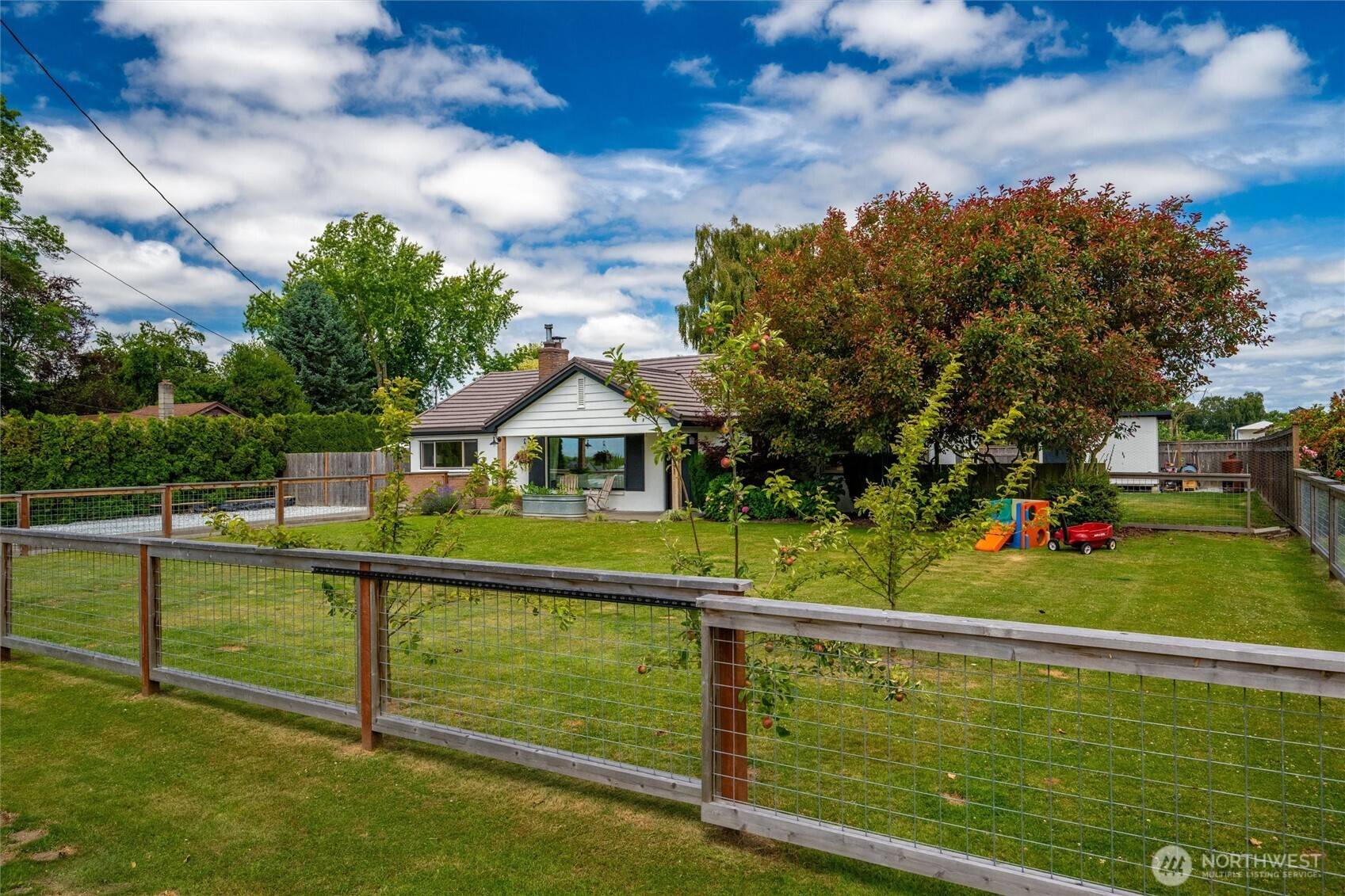 Mount Vernon, WA 98273,17371 Dunbar RD