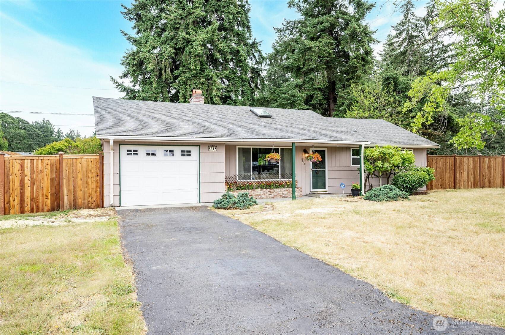 Lakewood, WA 98498,8618 94th ST SW