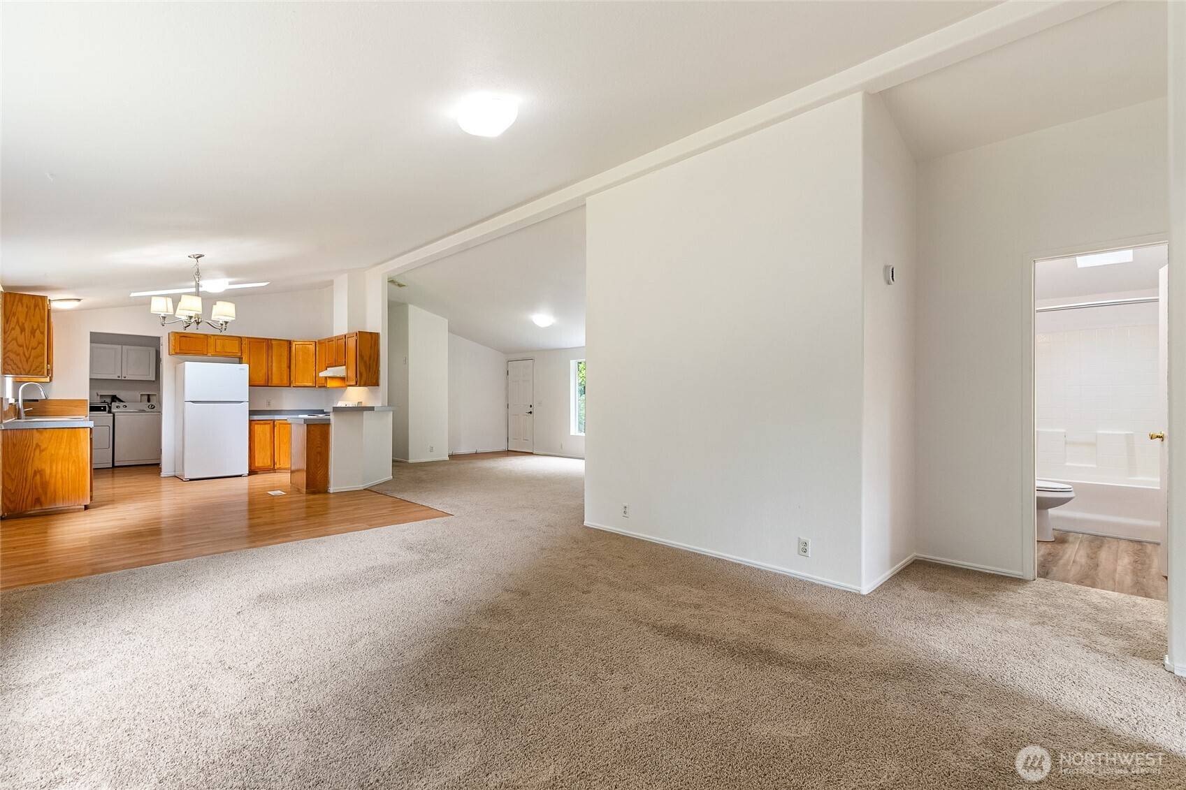 Bellingham, WA 98226,370 Van Wyck RD
