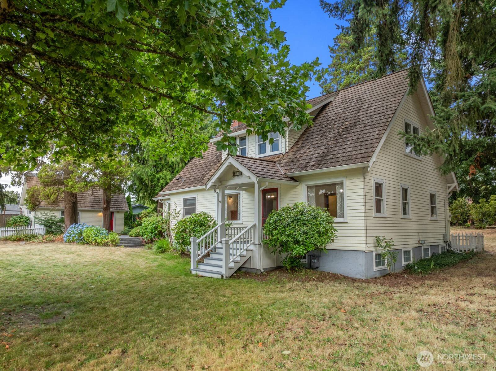 Steilacoom, WA 98388,1404 Adams ST