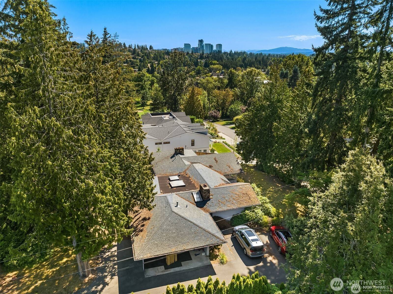 Medina, WA 98039,7836 NE 14th ST