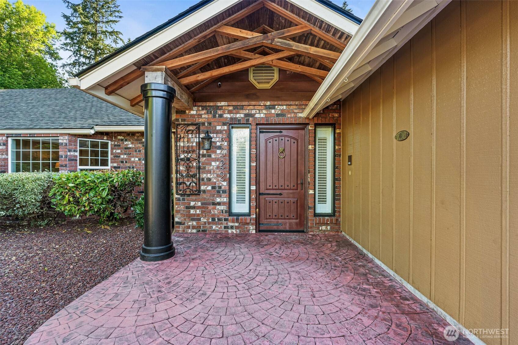 Longview, WA 98632,3322 Pacific WAY