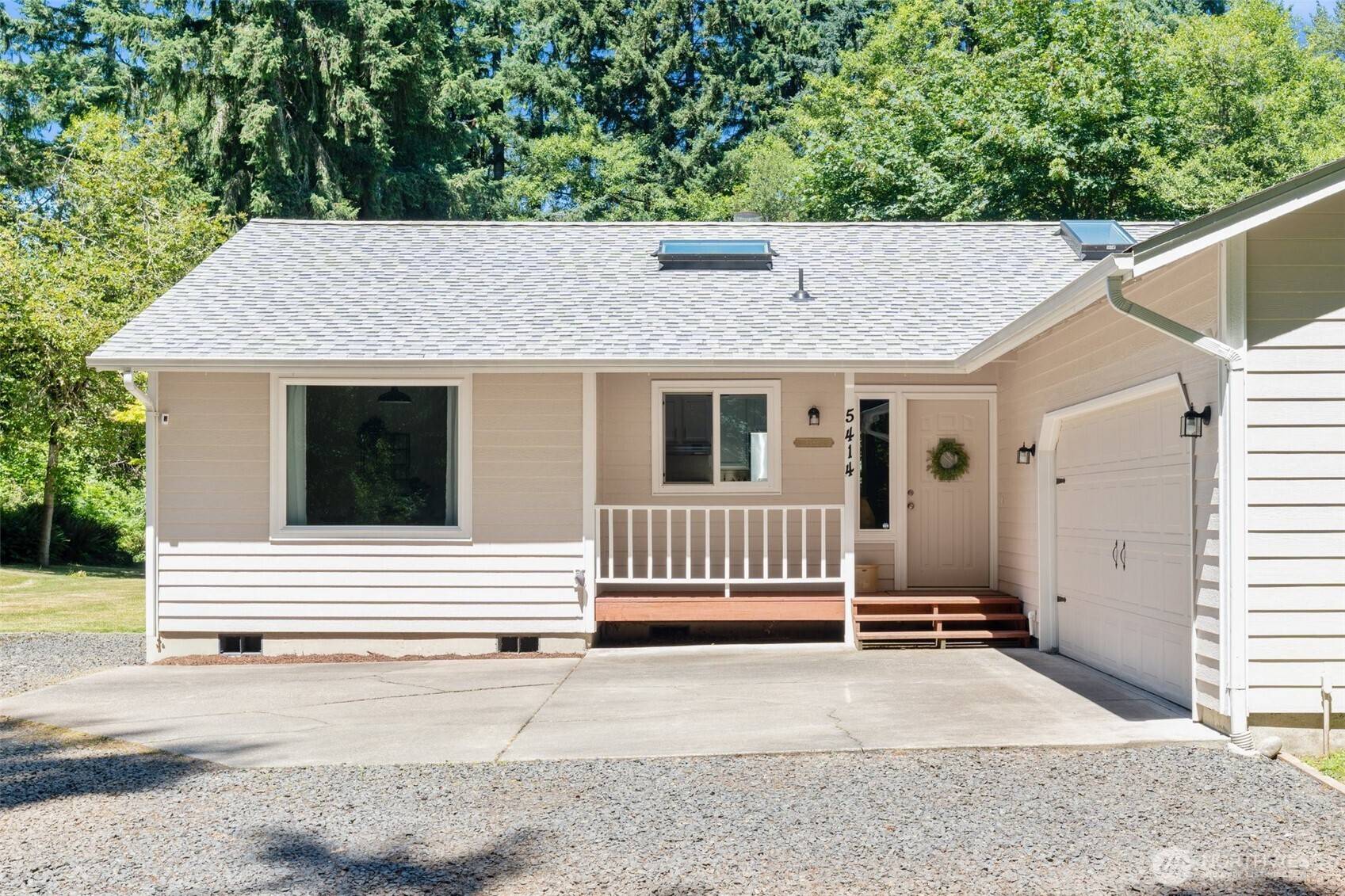 Olympia, WA 98516,5414 70th AVE NE