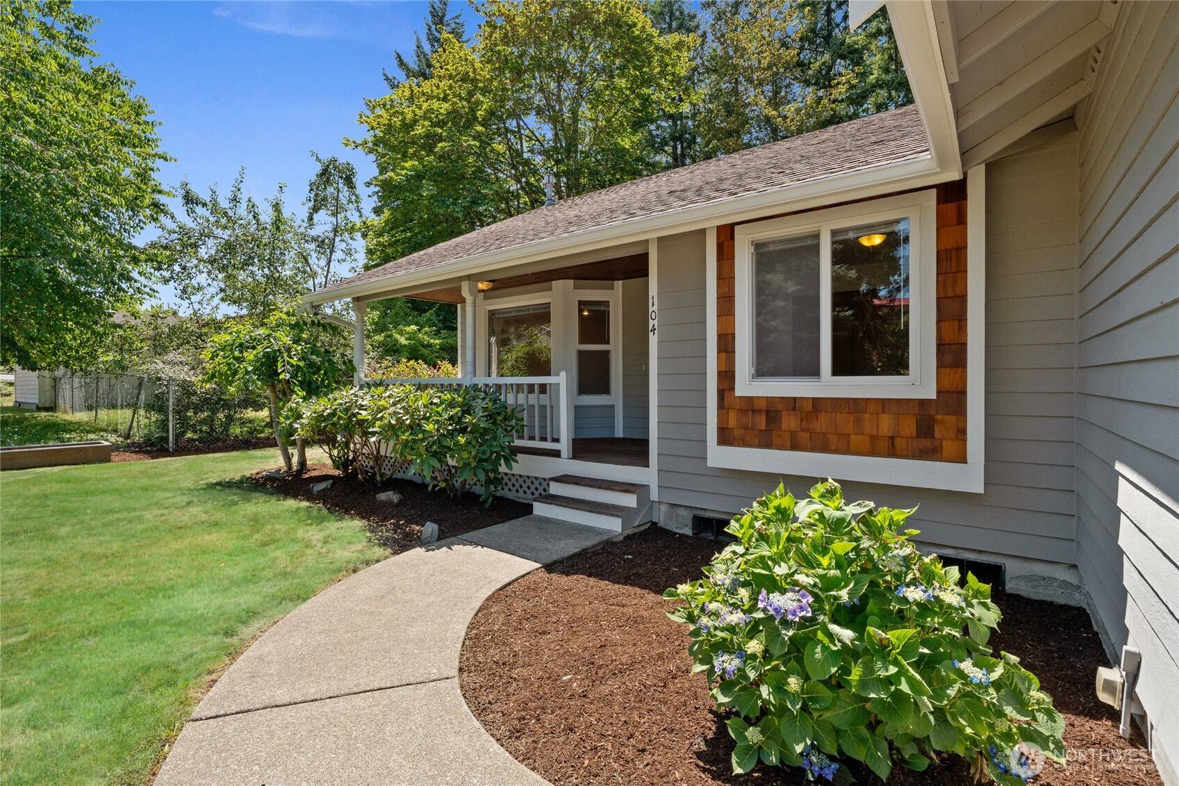 Eatonville, WA 98328,104 Eagle Glen CT