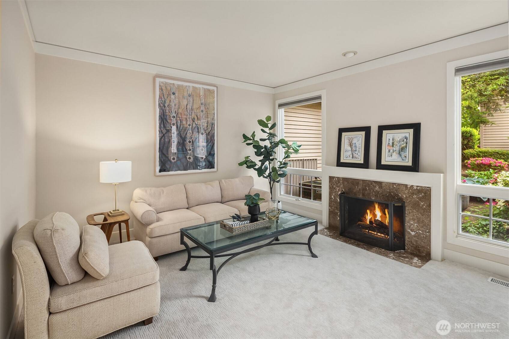 Bellevue, WA 98004,1732 Bellevue WAY NE