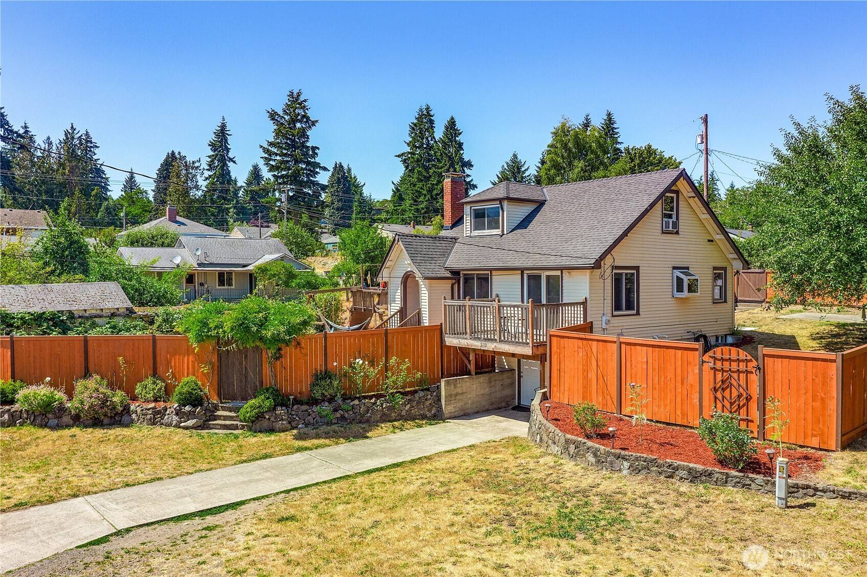 Bremerton, WA 98312,3710 McCall BLVD W
