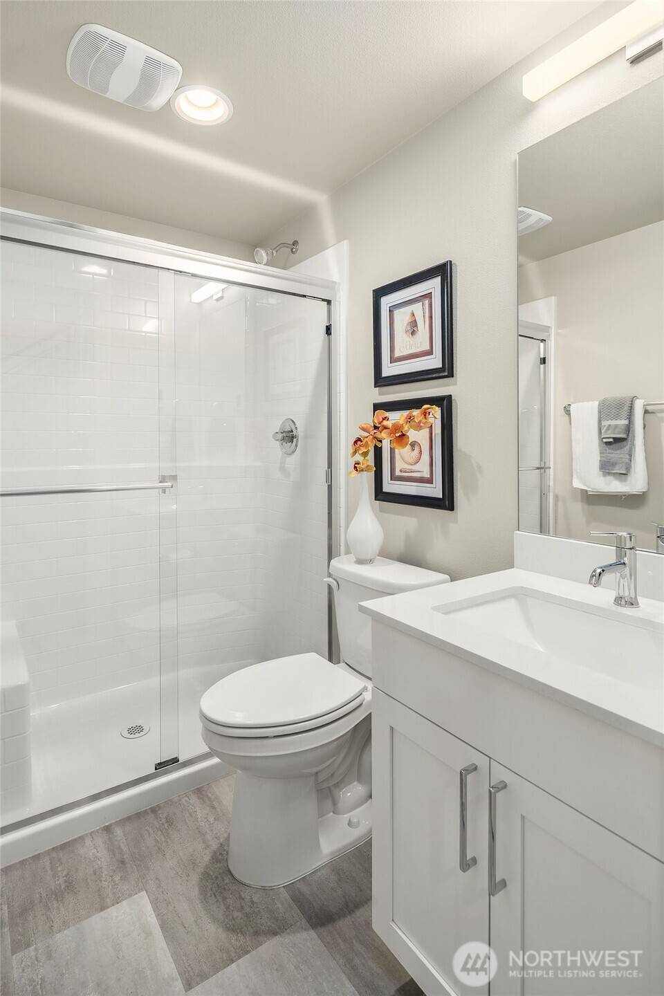 Issaquah, WA 98027,1910 Riva LN NW