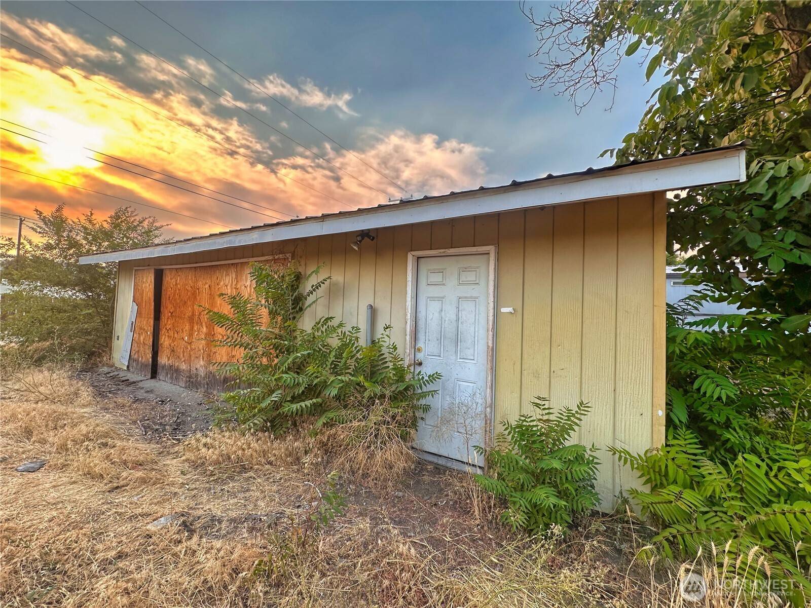 Omak, WA 98841,724 Hanford ST