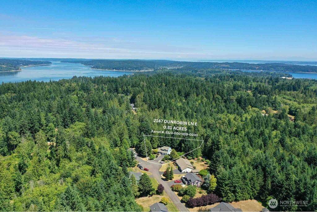 Port Orchard, WA 98366,2147 Dunrobin LN E