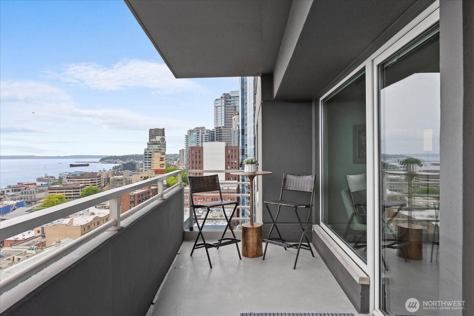 Seattle, WA 98101,1415 2nd AVE NE #1801
