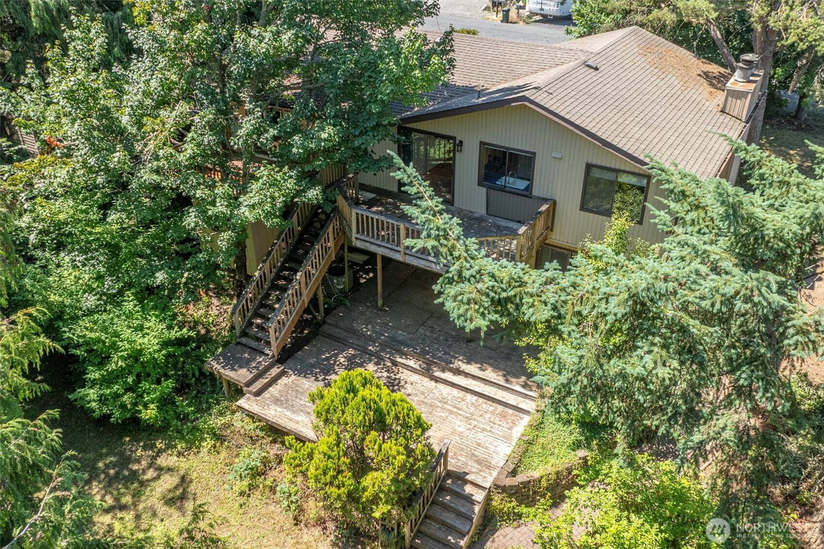 Lake Tapps, WA 98391,2417 179th AVE E
